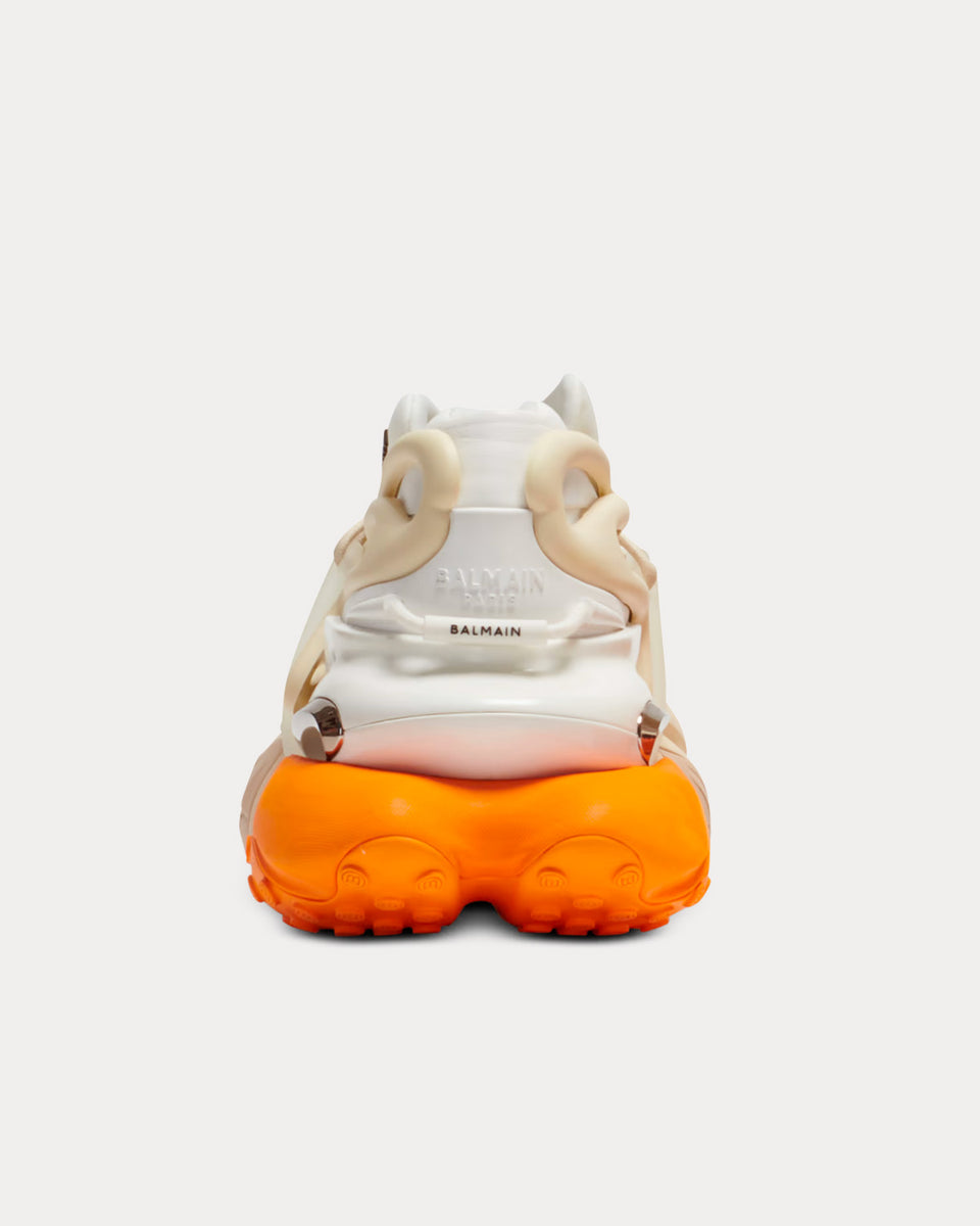 Vapormax plus hotsell blanc orange