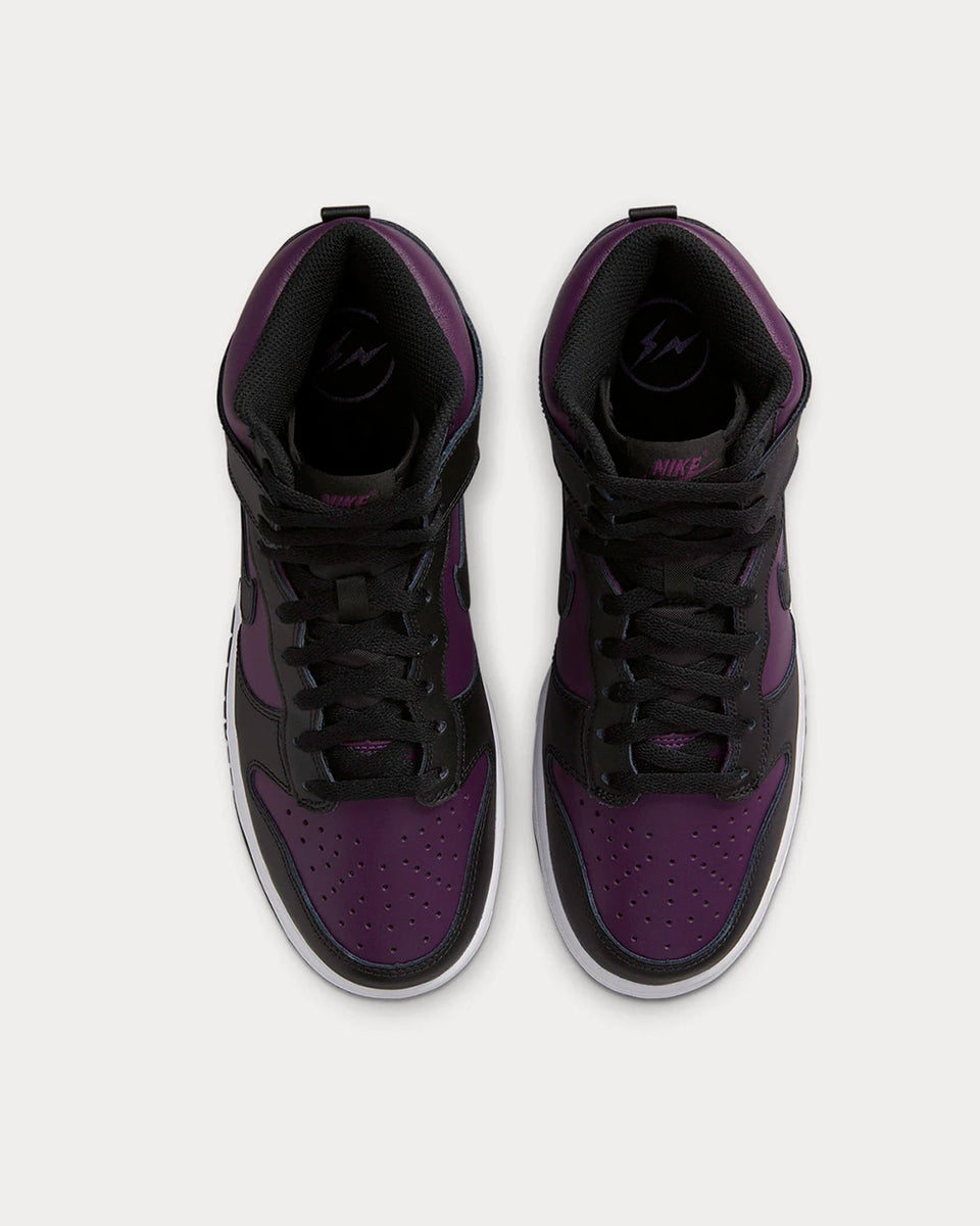 Dark purple hot sale nike sneakers