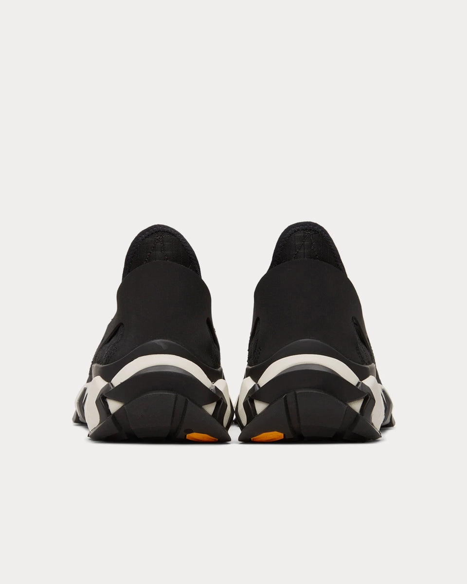 ROA Lhamu Black Slip On Sneakers - Sneak in Peace