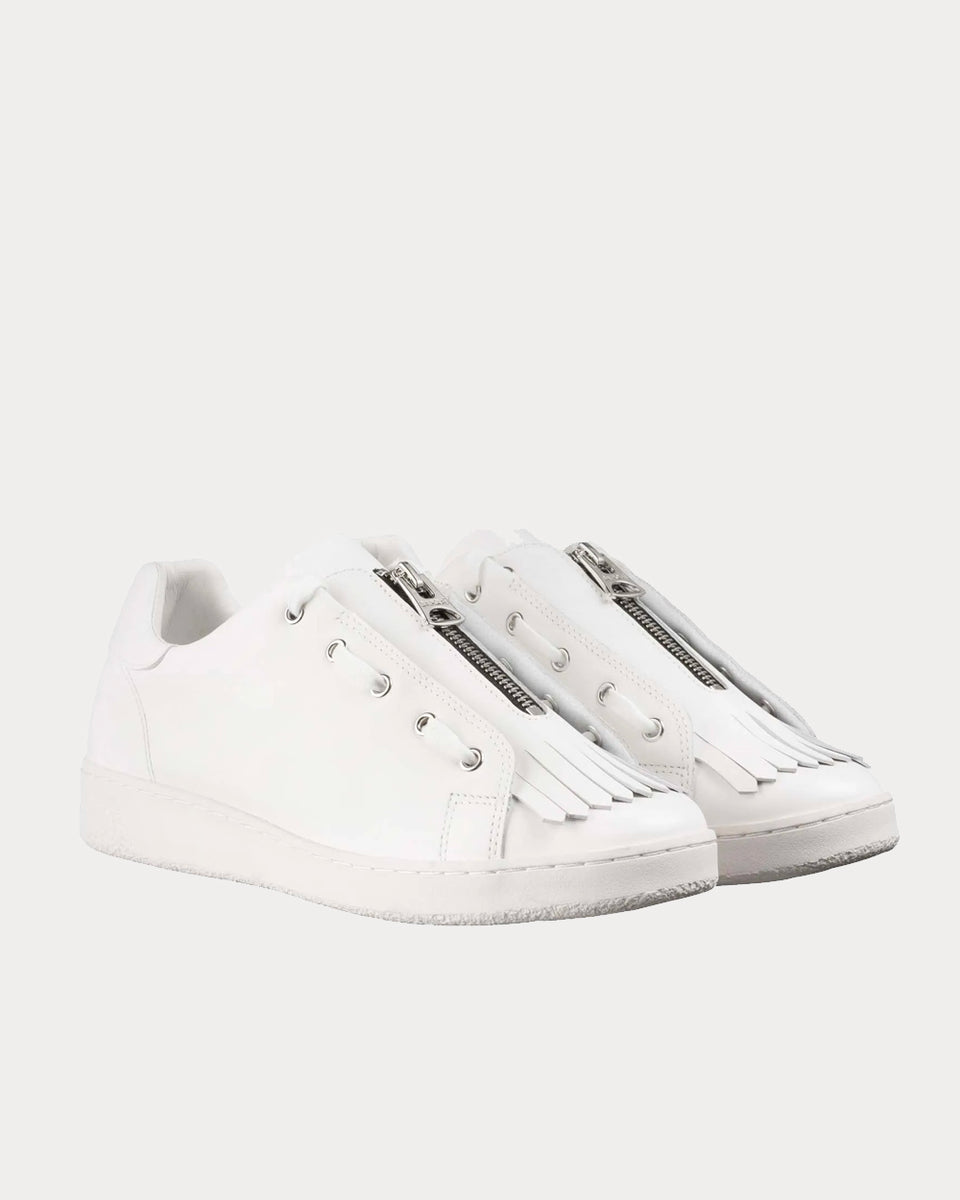 Minimal on sale leather sneakers