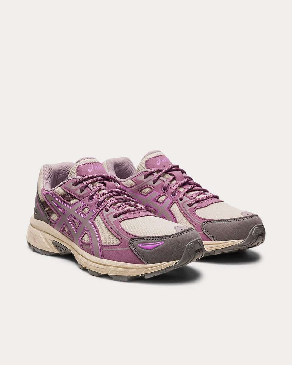 Asics kayano hotsell vs venture