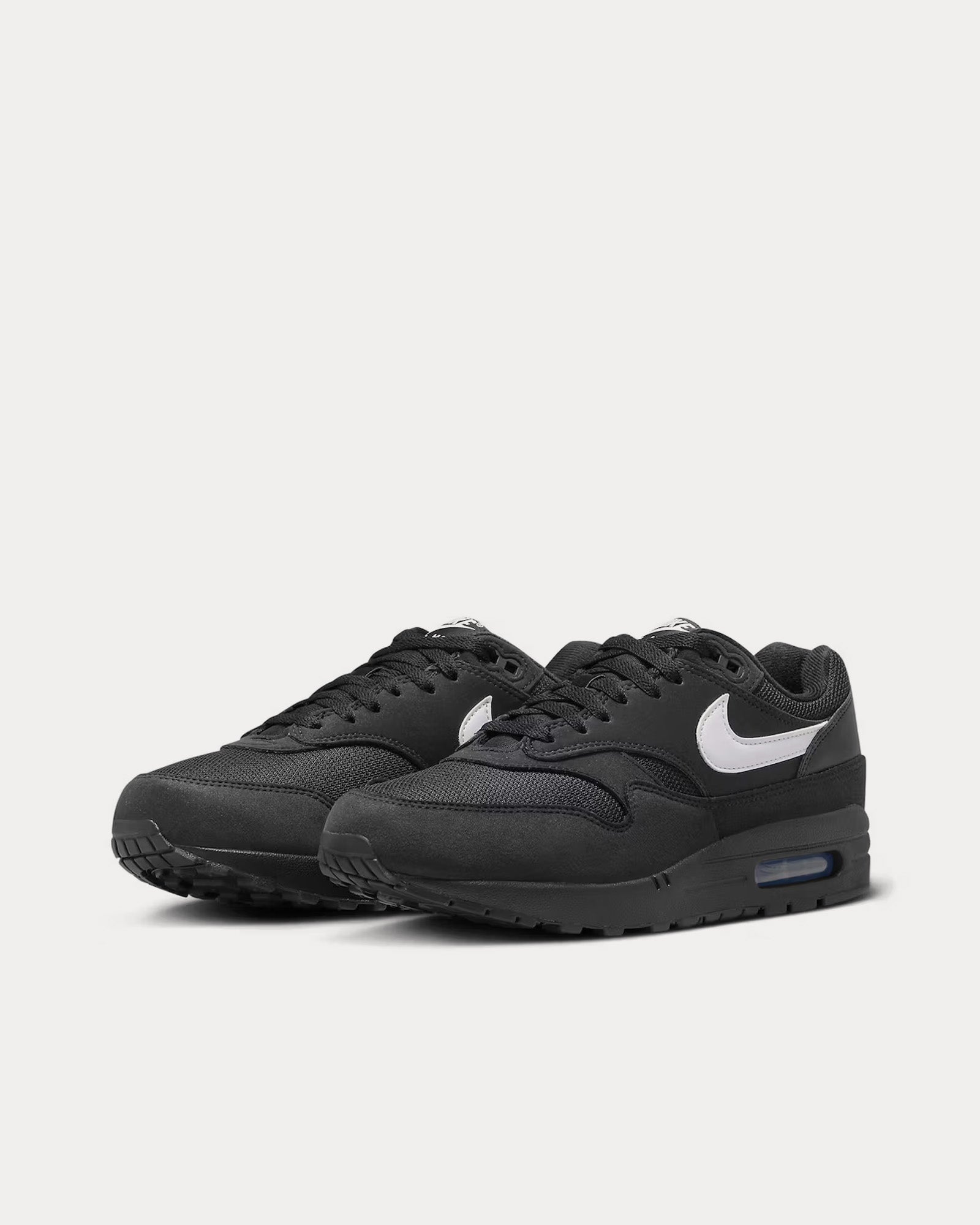 Nike Air Max 1 Black / White Low Top Sneakers - 3