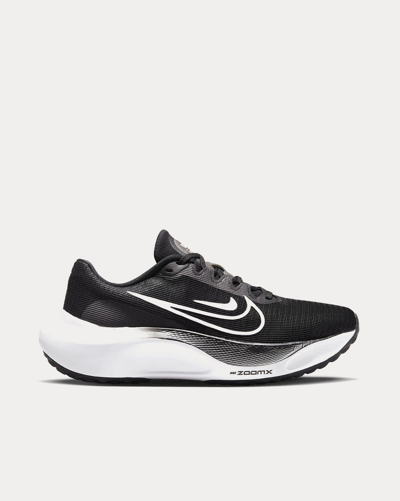 Nike black zoom on sale fly