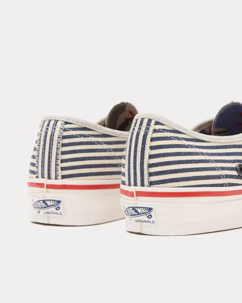 Vans authentic best sale blue white