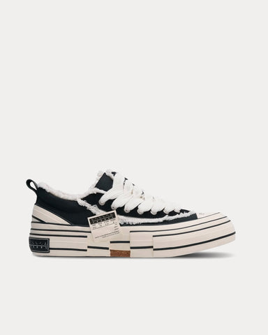 xVESSEL Why-Shoe Black Low Top Sneakers