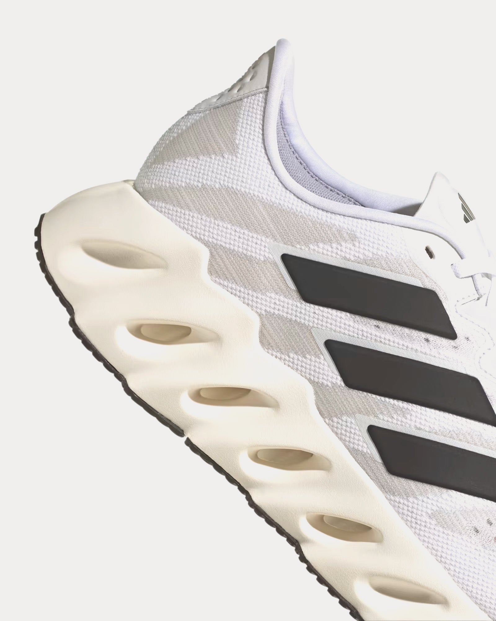 Adidas Switch FWD Cloud White / Core Black / Halo Silver Running Shoes - 2