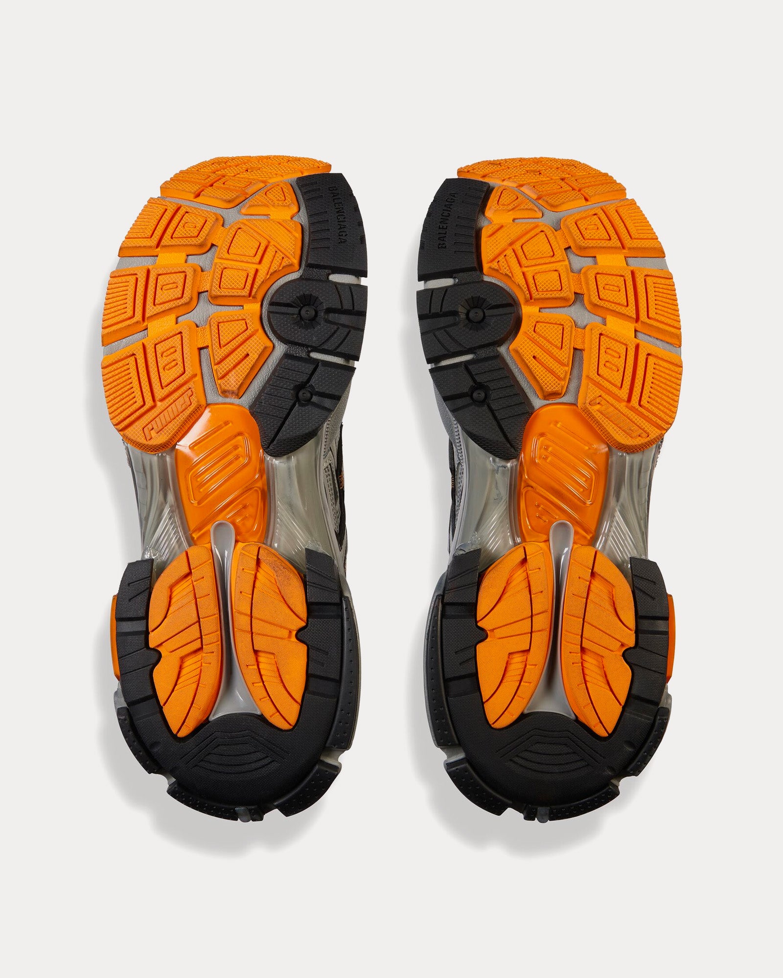 Black and orange balenciaga runners best sale