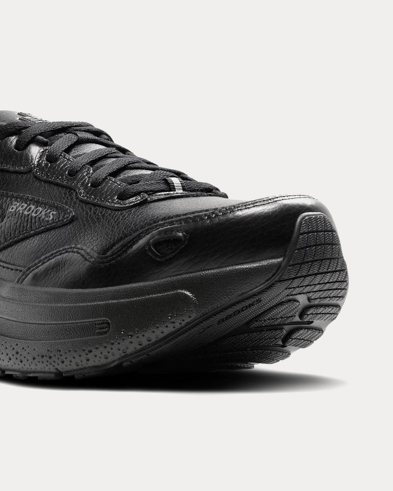 Brooks Running Ghost Max L Black / Black Low Top Sneakers - 5