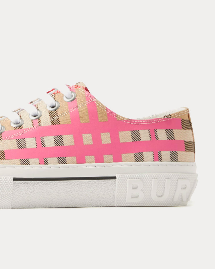 Burberry pumps pink on sale