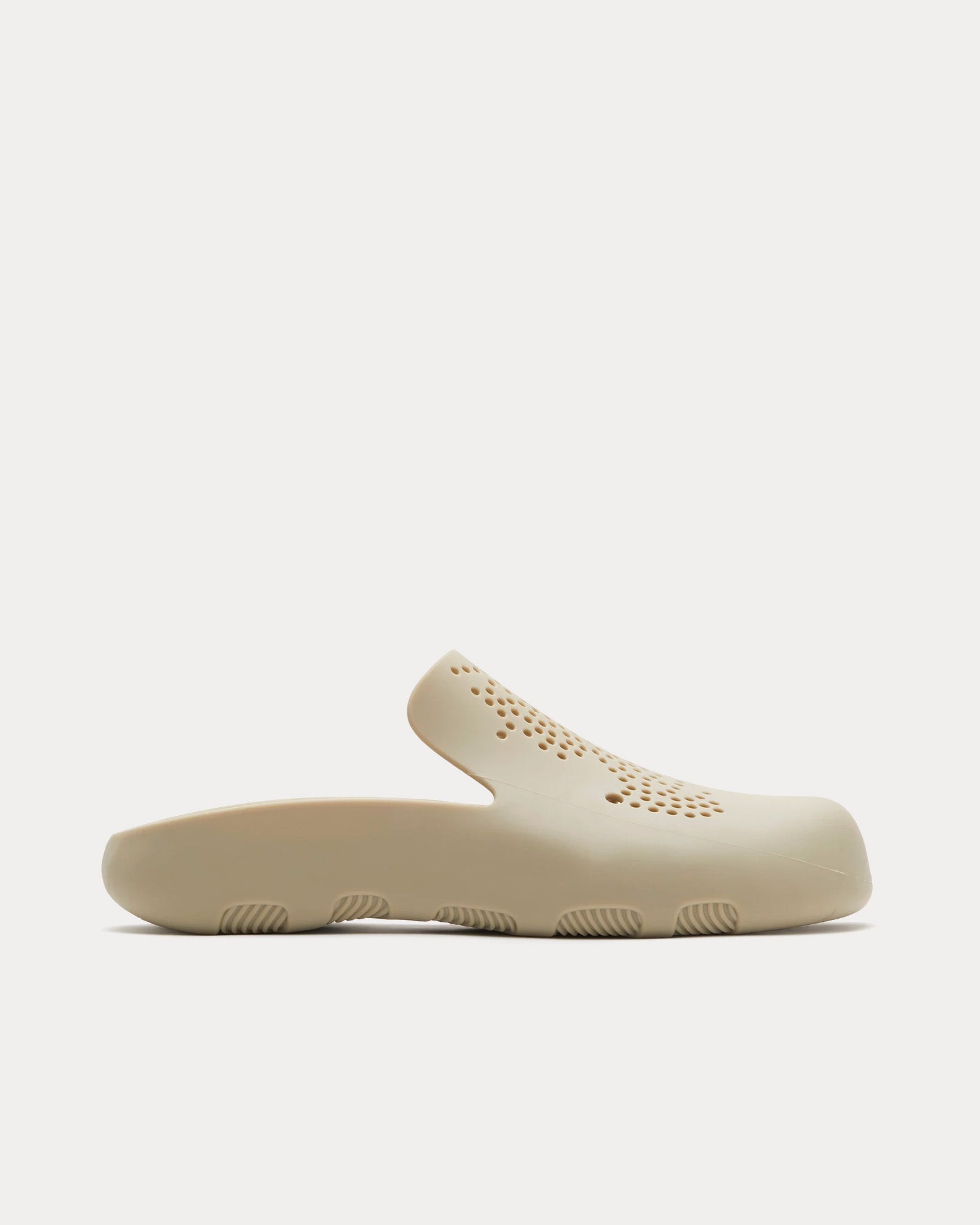 Burberry Rubber Stingray Field Clogs - 1