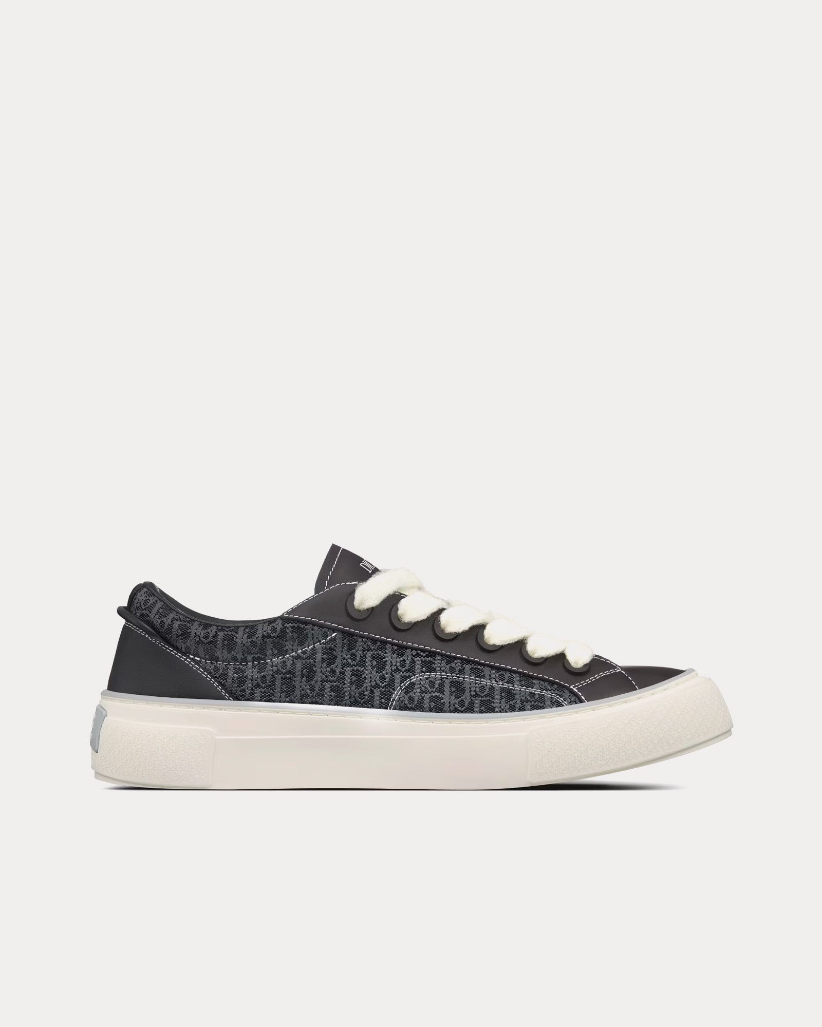 Dior B33 Black Smooth Calfskin and Dior Oblique Jacquard Low Top Sneakers - 1