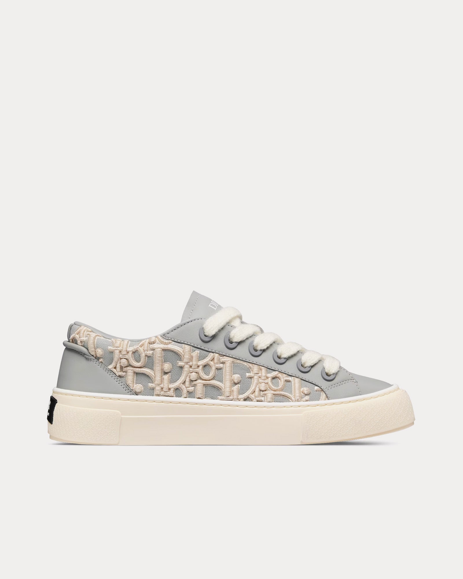 Dior B33 Gray Smooth Calfskin with Cream Dior Oblique Raised Embroidery Low Top Sneakers - 1