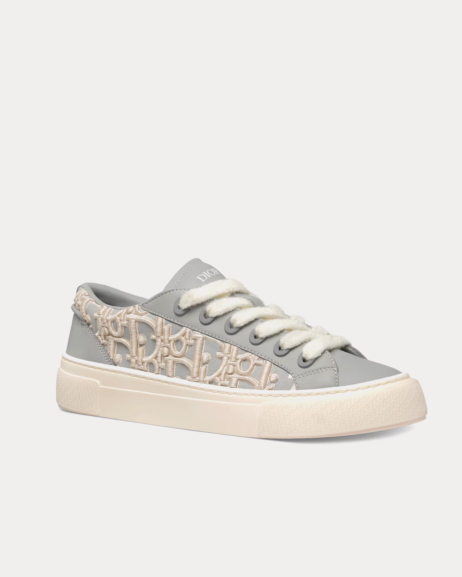 Dior B33 Gray Smooth Calfskin with Cream Dior Oblique Raised Embroidery Low Top Sneakers - 3