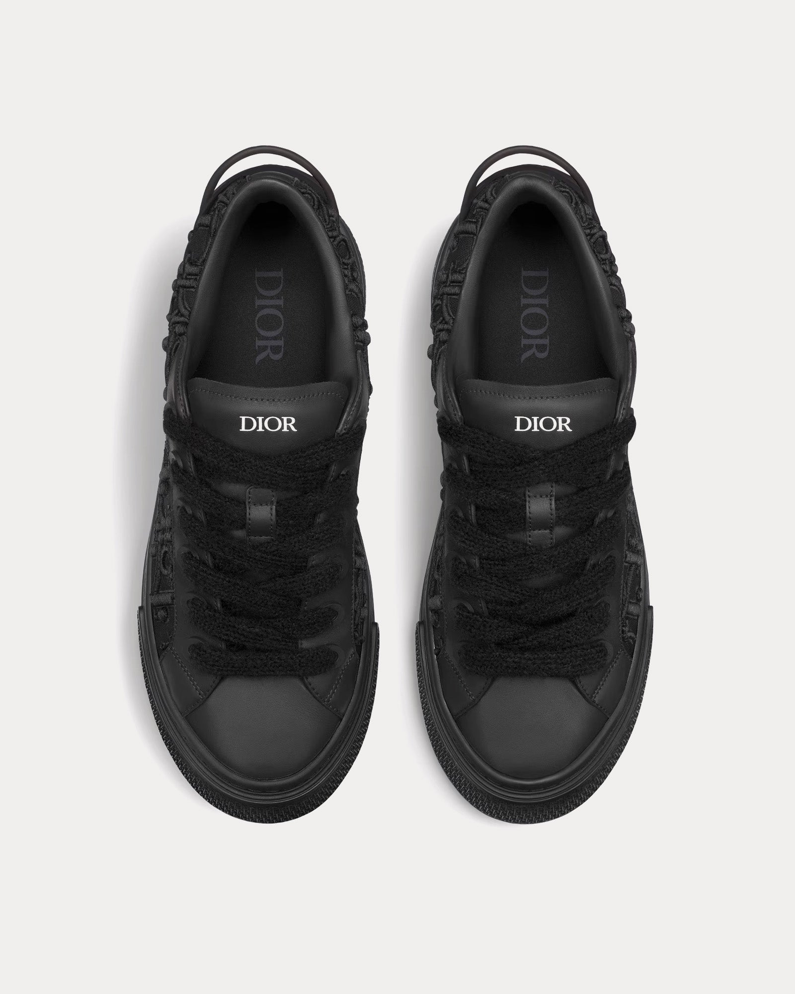 Dior B33 Black Smooth Calfskin and Dior Oblique Raised Embroidery Low Top Sneakers - 2