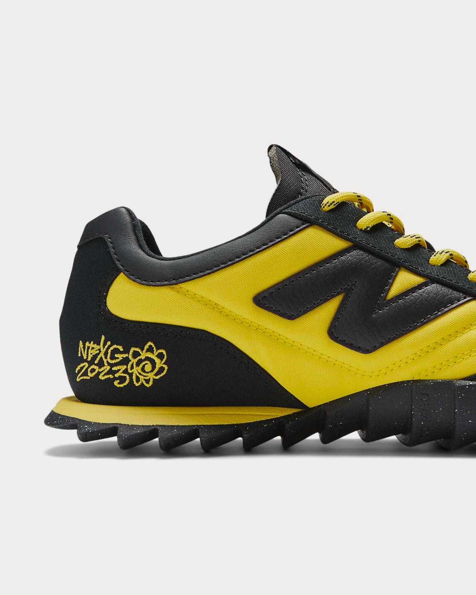 New Balance x Ganni RC30 Black / Blazing Yellow Low Top Sneakers - 6