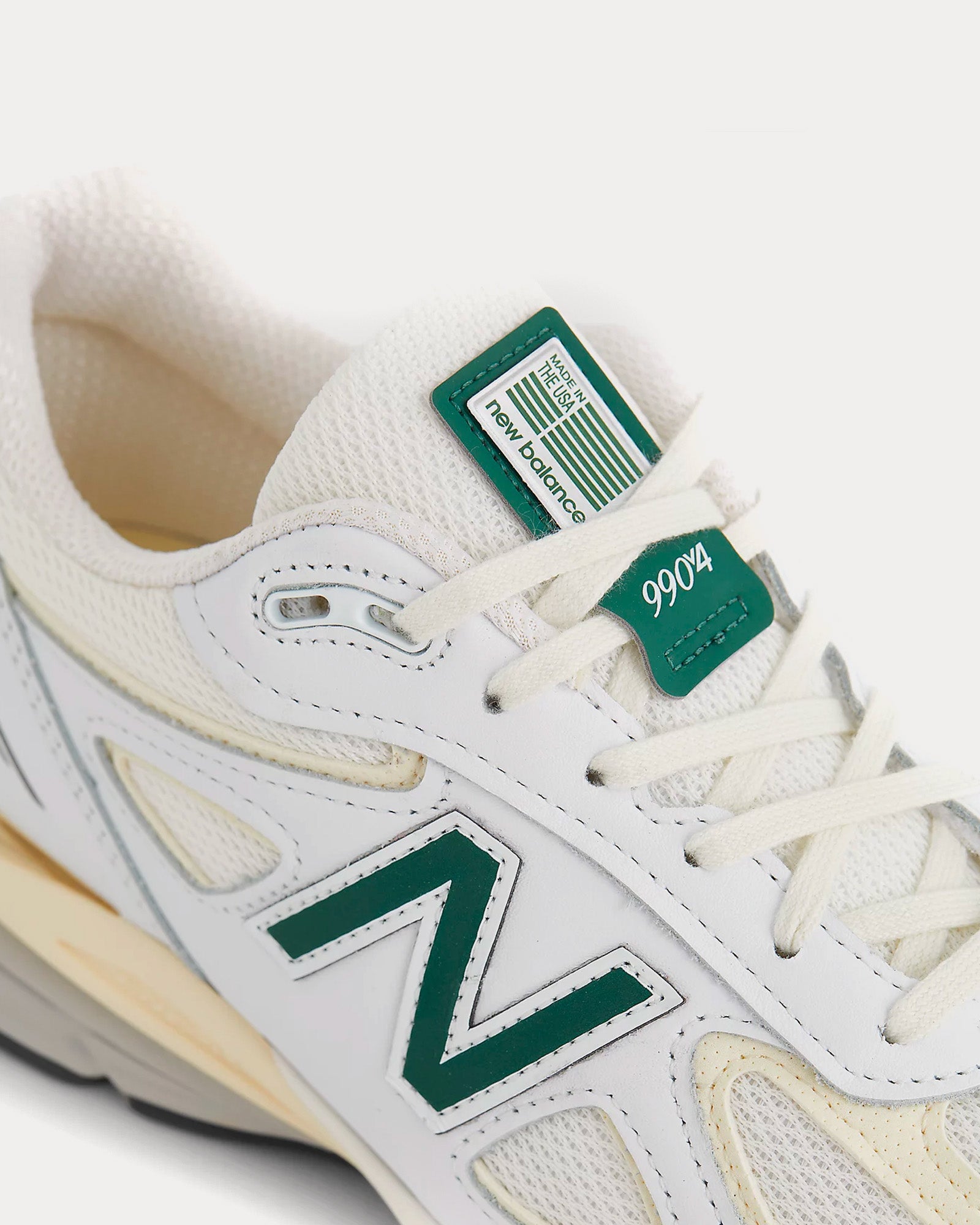 New Balance 990v4 Calcium / Forest Green Low Top Sneakers - 6