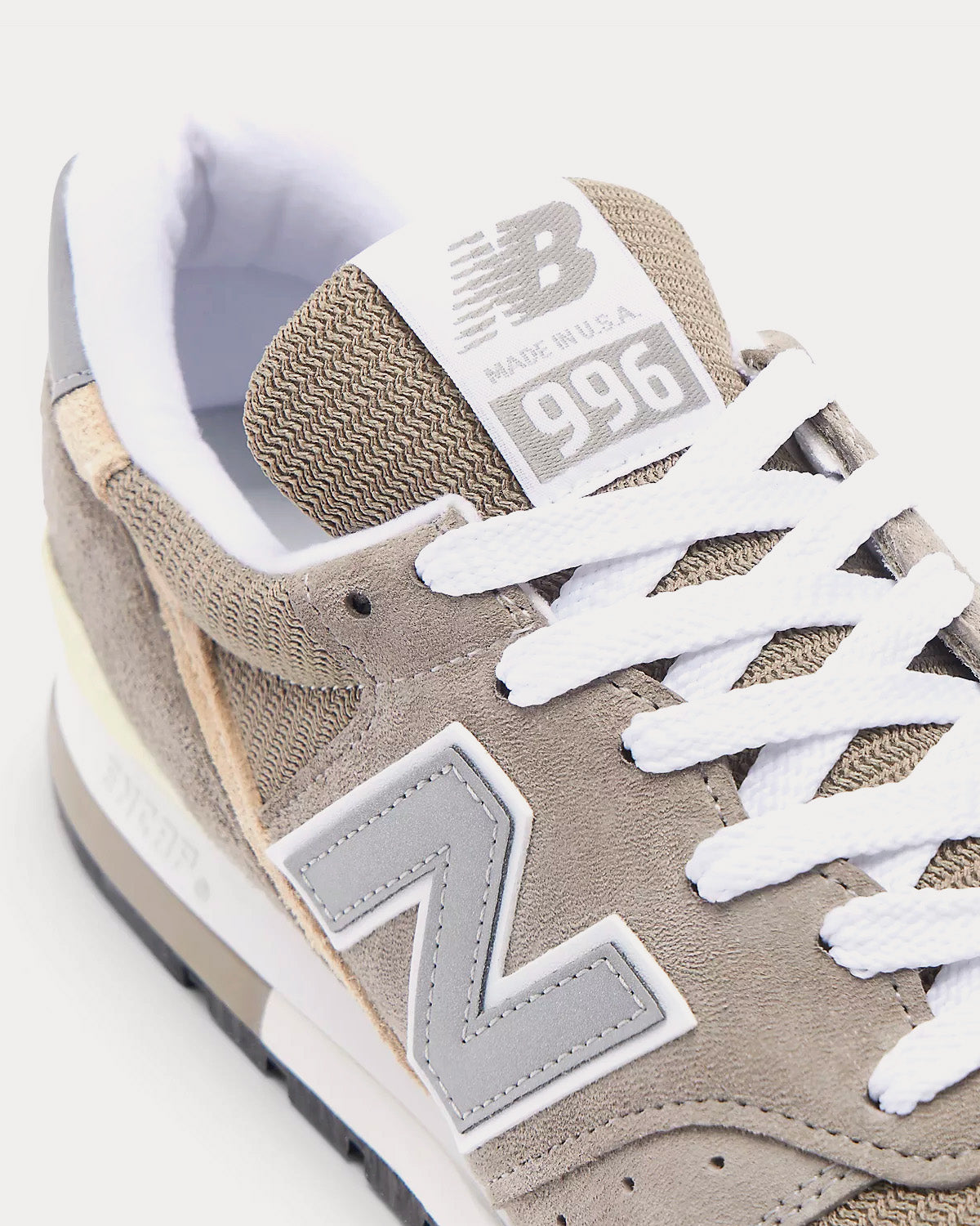 New Balance Made in USA 996 Core Grey / Silver Low Top Sneakers - 6