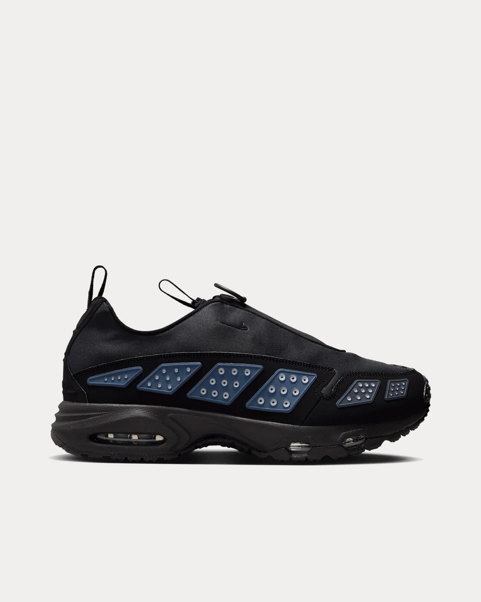 Nike Air Max SNDR Black / Silver Low Top Sneaker - 1