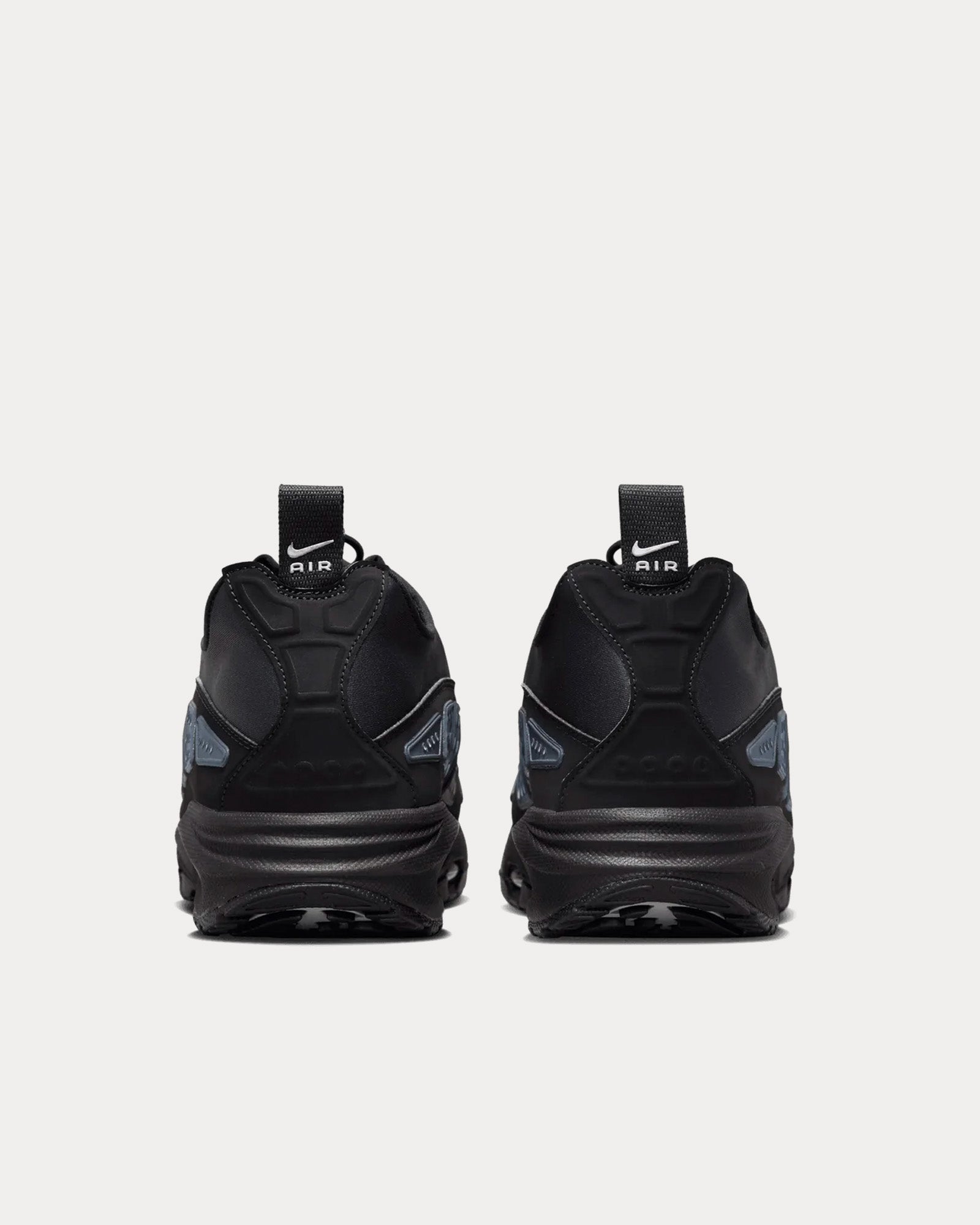 Nike Air Max SNDR Black / Silver Low Top Sneaker - 5