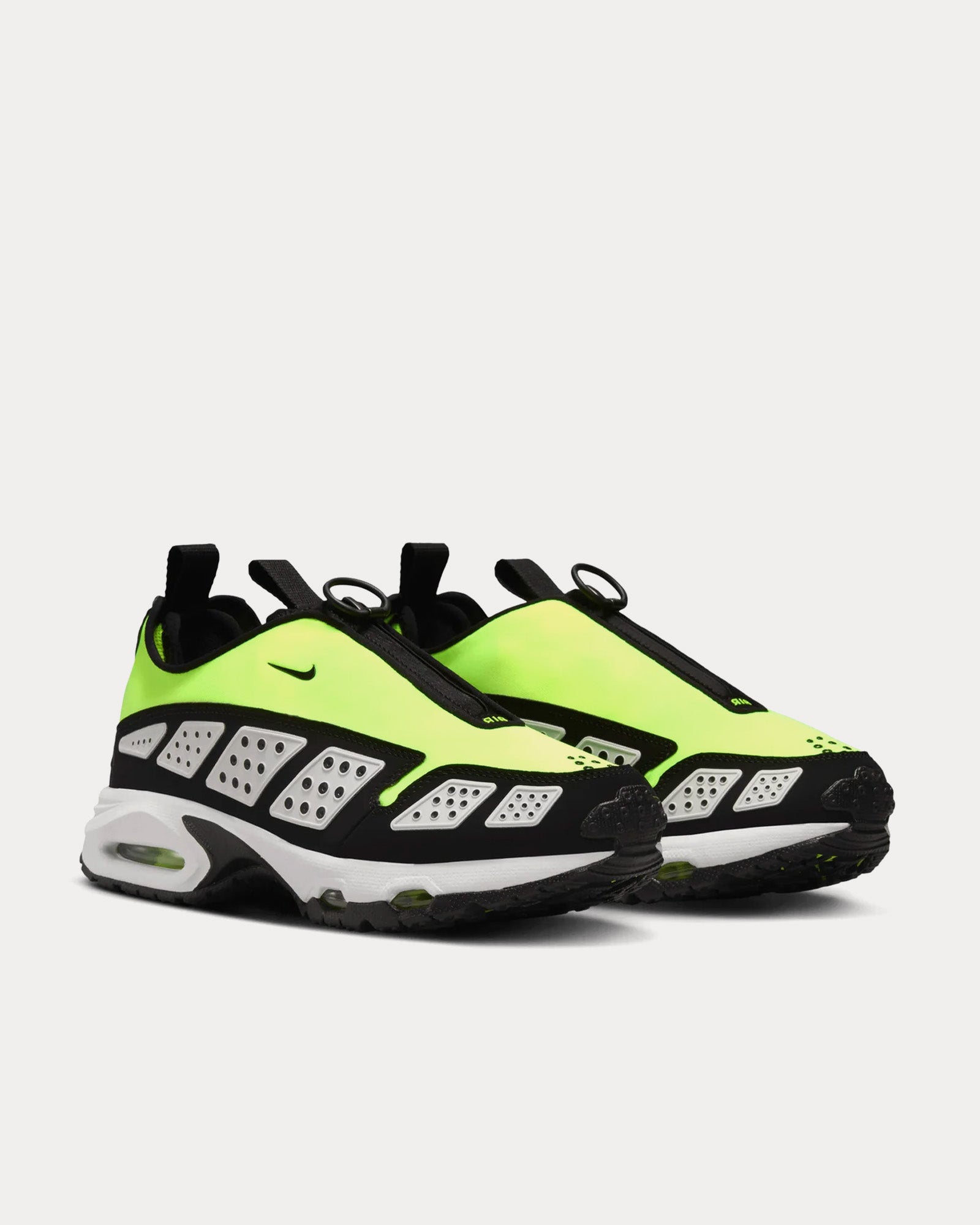 Nike Air Max SNDR Volt / Black Low Top Sneakers - 3