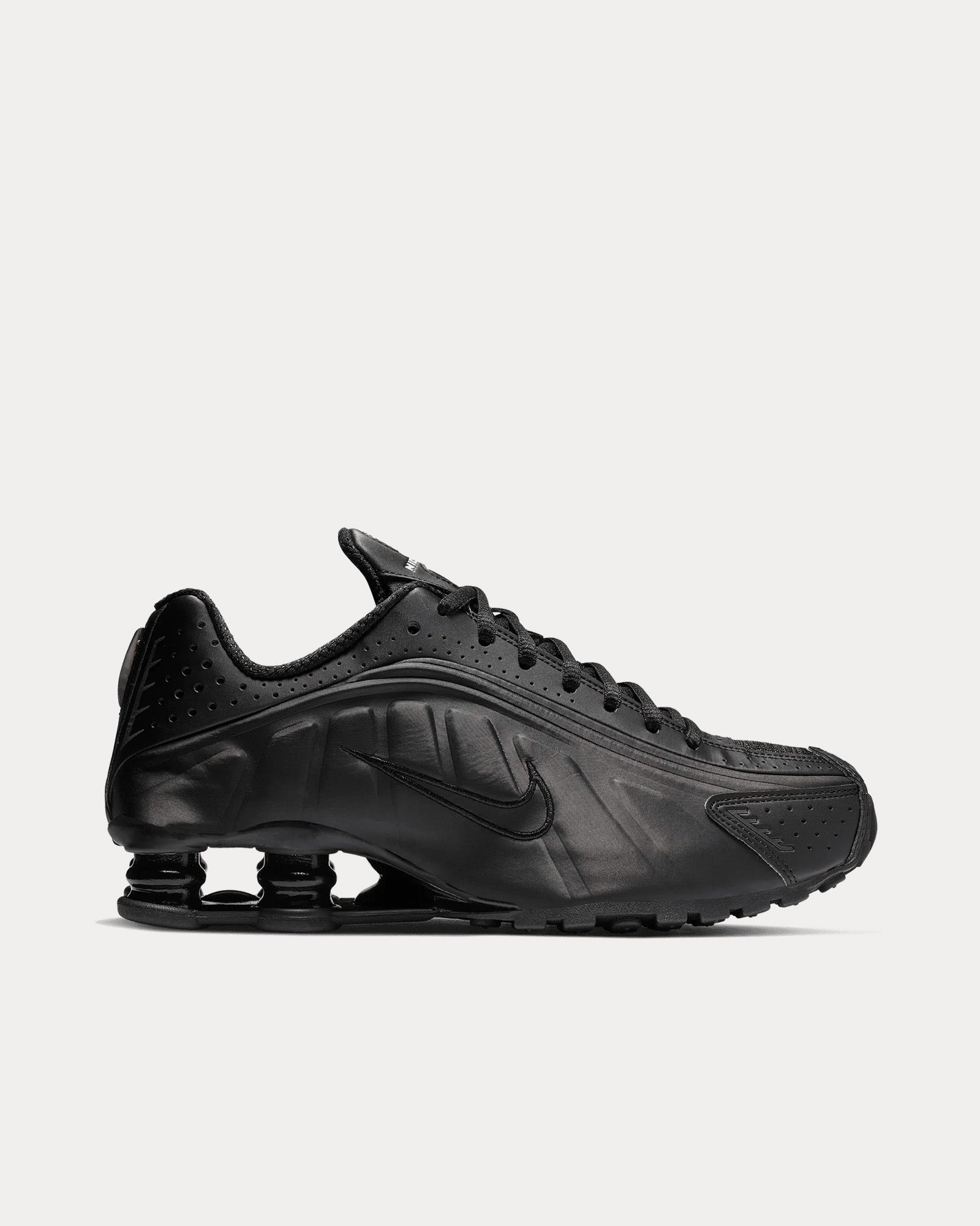 Nike Shox R4 Black Max Orange Low Top Sneakers Sneak in Peace