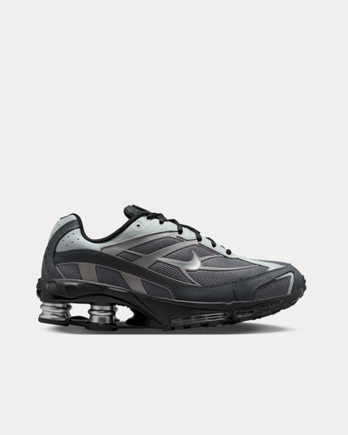 Nike Shox Ride 2 Light Graphite / Black Low Top Sneakers