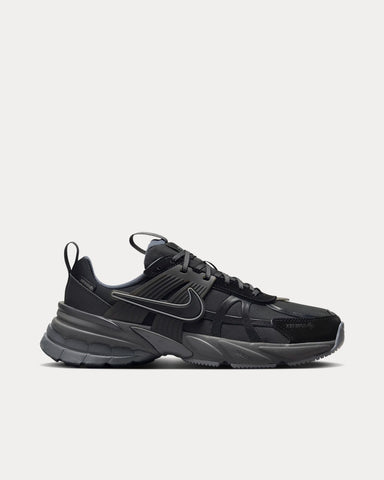 Nike V2K Run Gore-Tex Black / Iron Grey / Medium Ash / Black Low Top Sneakers