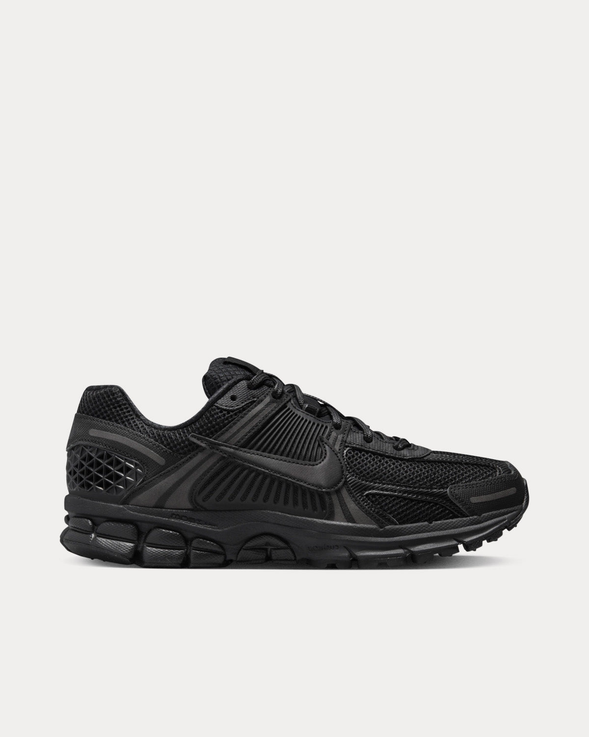 Nike Zoom Vomero 5 Black Low Top Sneakers - 1