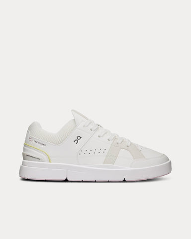 On Running The Roger Clubhouse White / Mauve Low Top Sneakers