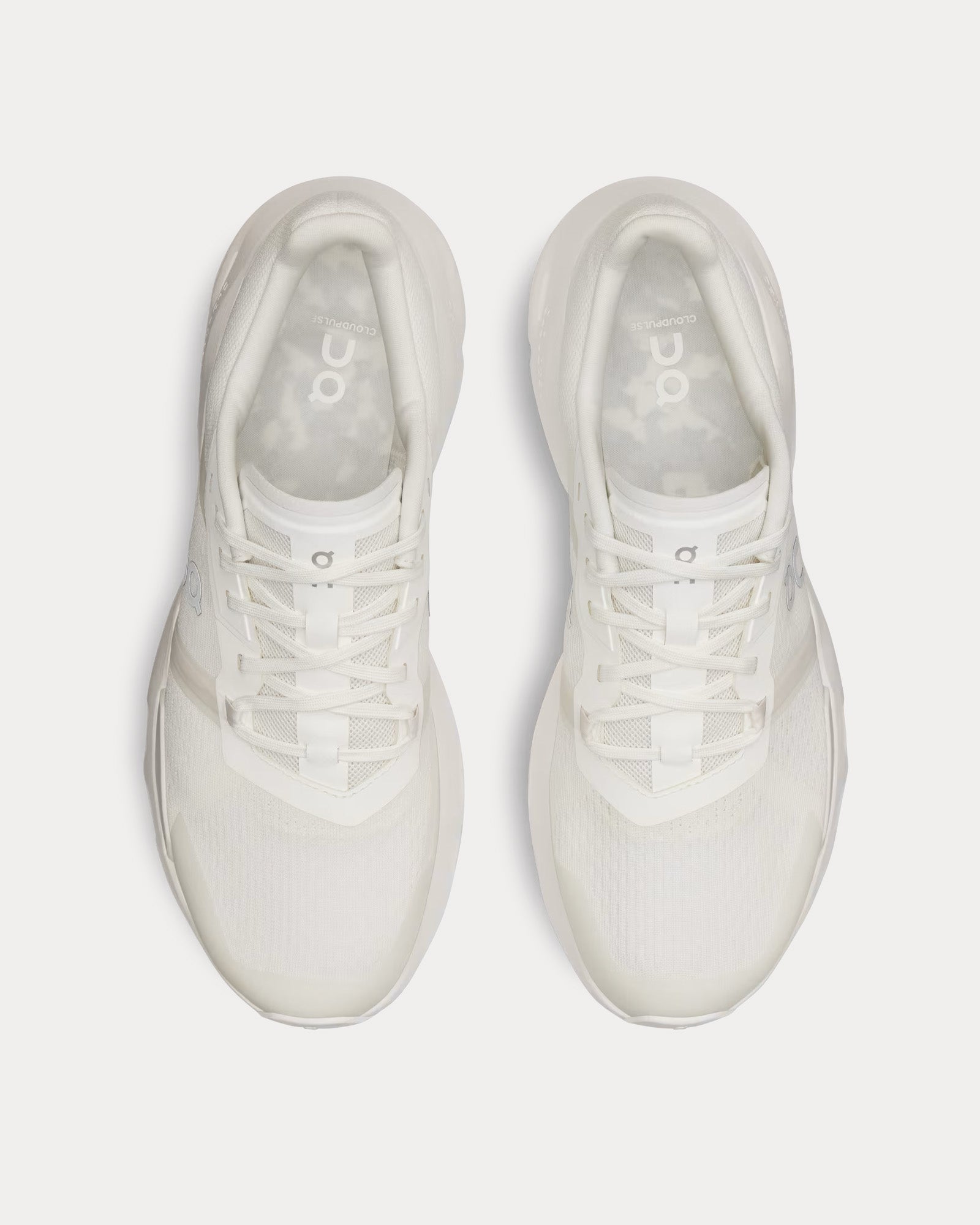 On Running Cloudpulse Undyed / Frost Training Shoes - 2