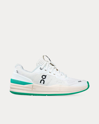 On Running The Roger Pro White / Mint Low Top Sneakers