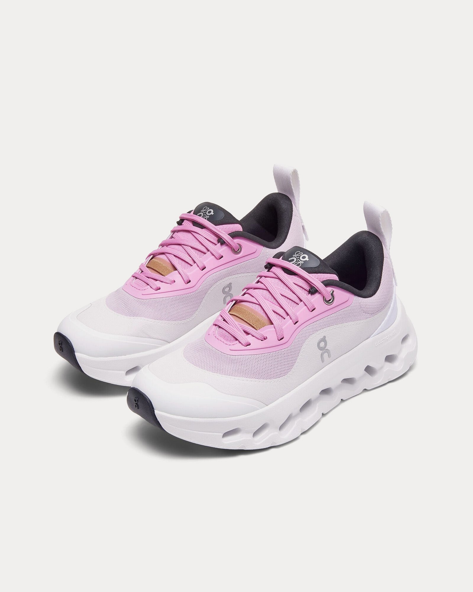 On Running x Loewe Cloudtilt 2.0 Pink / White Running Shoes - 2