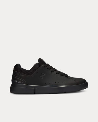 On Running The Roger Advantage All Black Low Top Sneakers