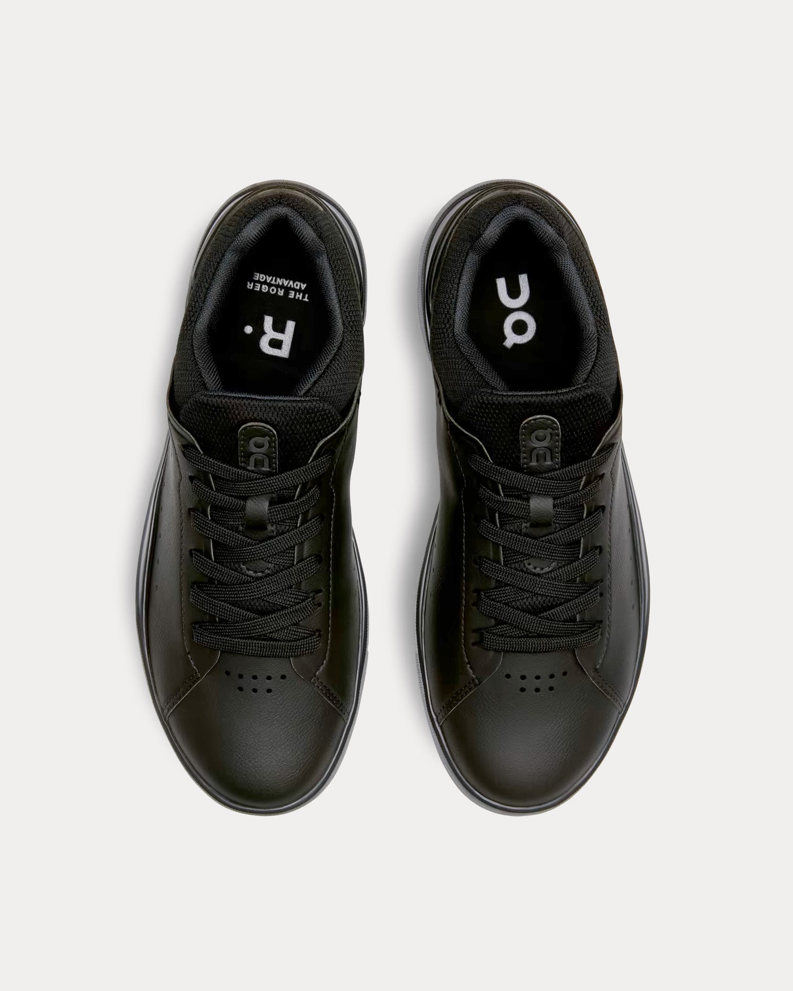 On Running The Roger Advantage All Black Low Top Sneakers - 2