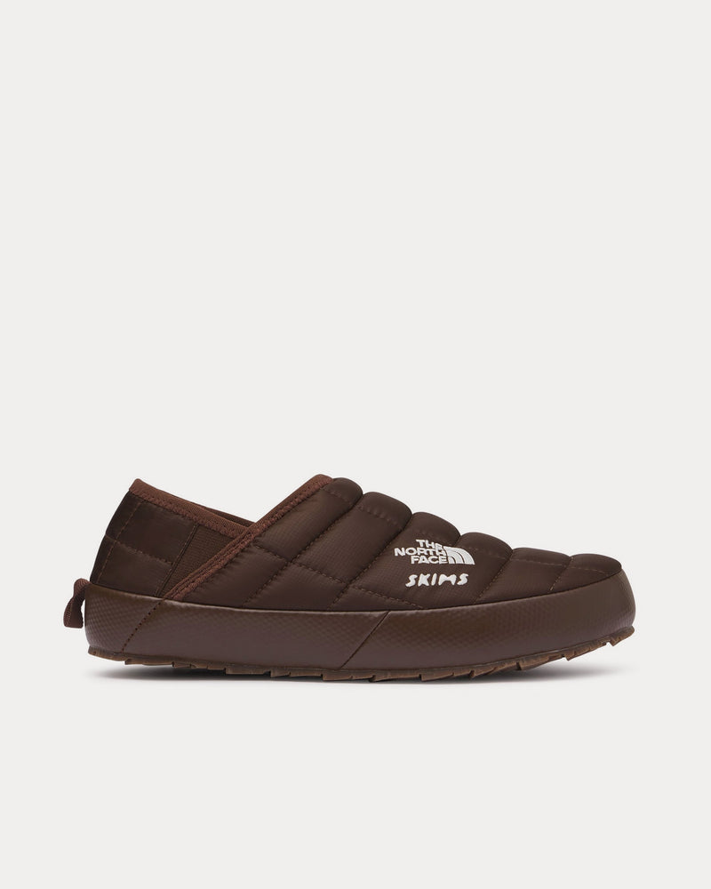 The North Face x Skims Thermoball Traction Mules V Cocoa Slip Ons - 1