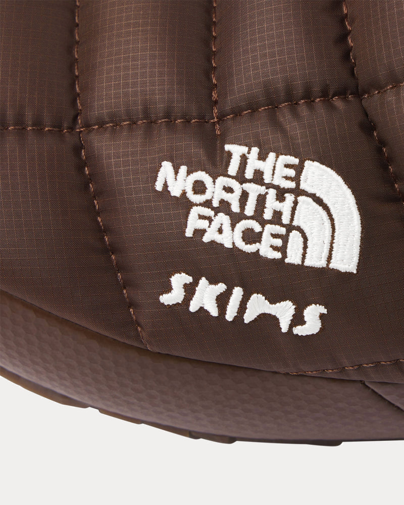 The North Face x Skims Thermoball Traction Mules V Cocoa Slip Ons - 4