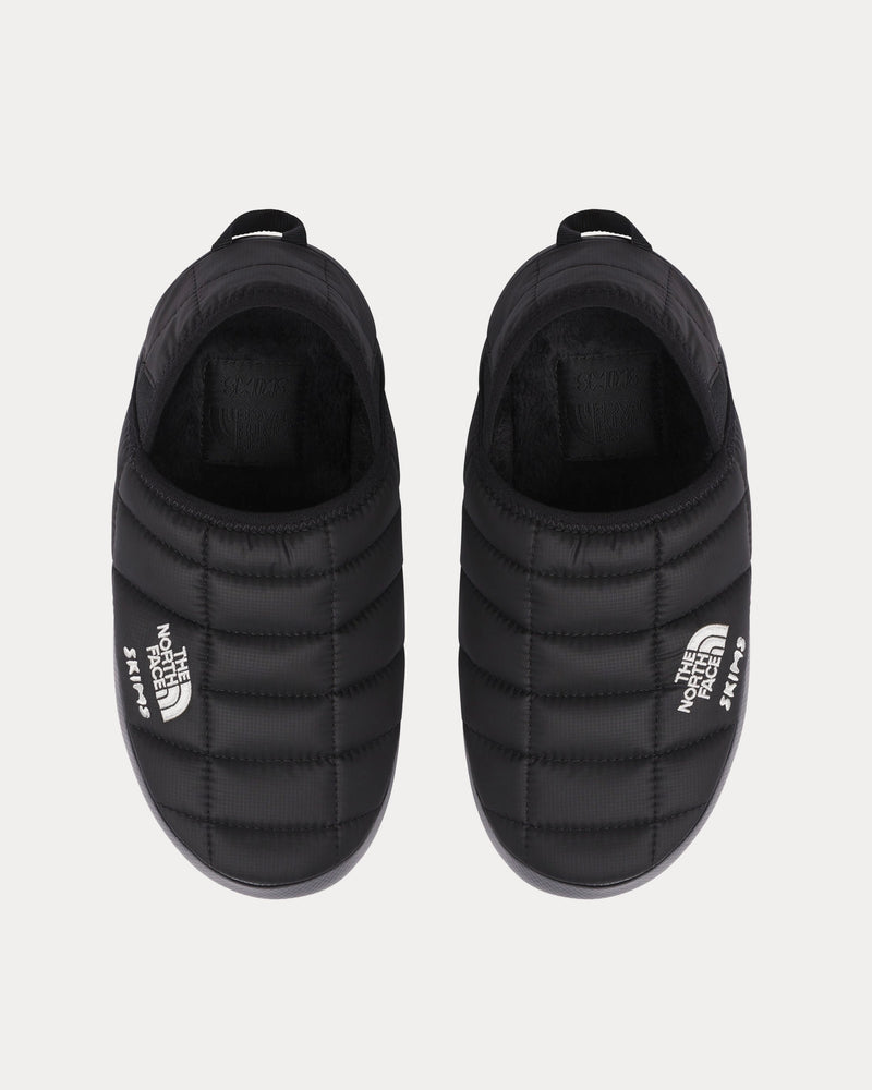 The North Face x Skims Thermoball Traction Mules V Onyx Slip Ons - 2