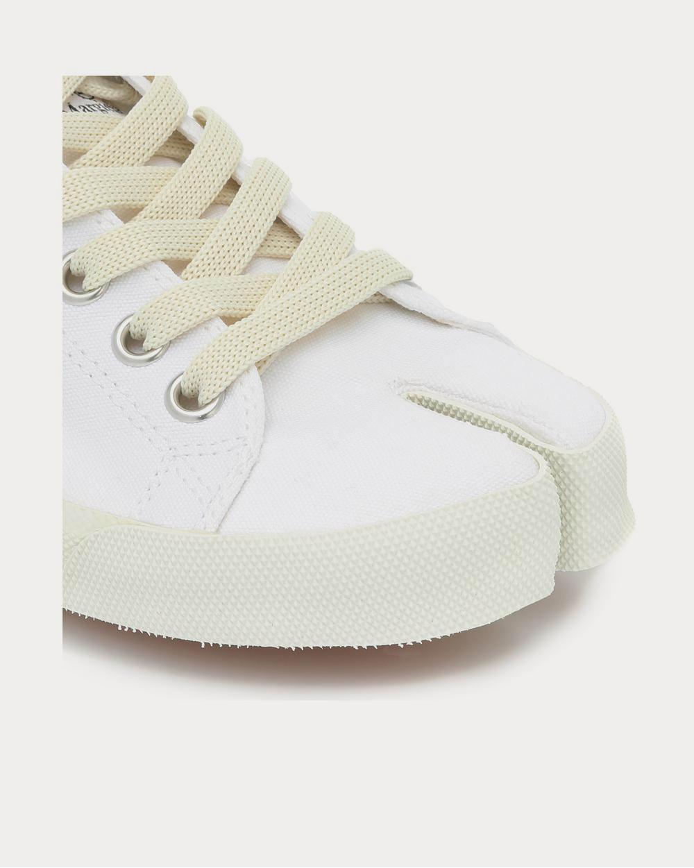 Maison Margiela Tabi logo canvas White Low Top Sneakers - 4