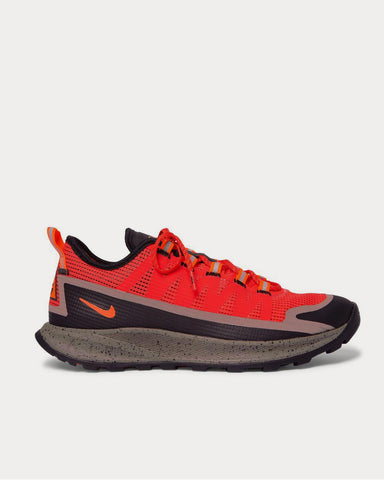 Nike ACG Air Nasu Rubber-Trimmed Mesh  Red low top sneakers