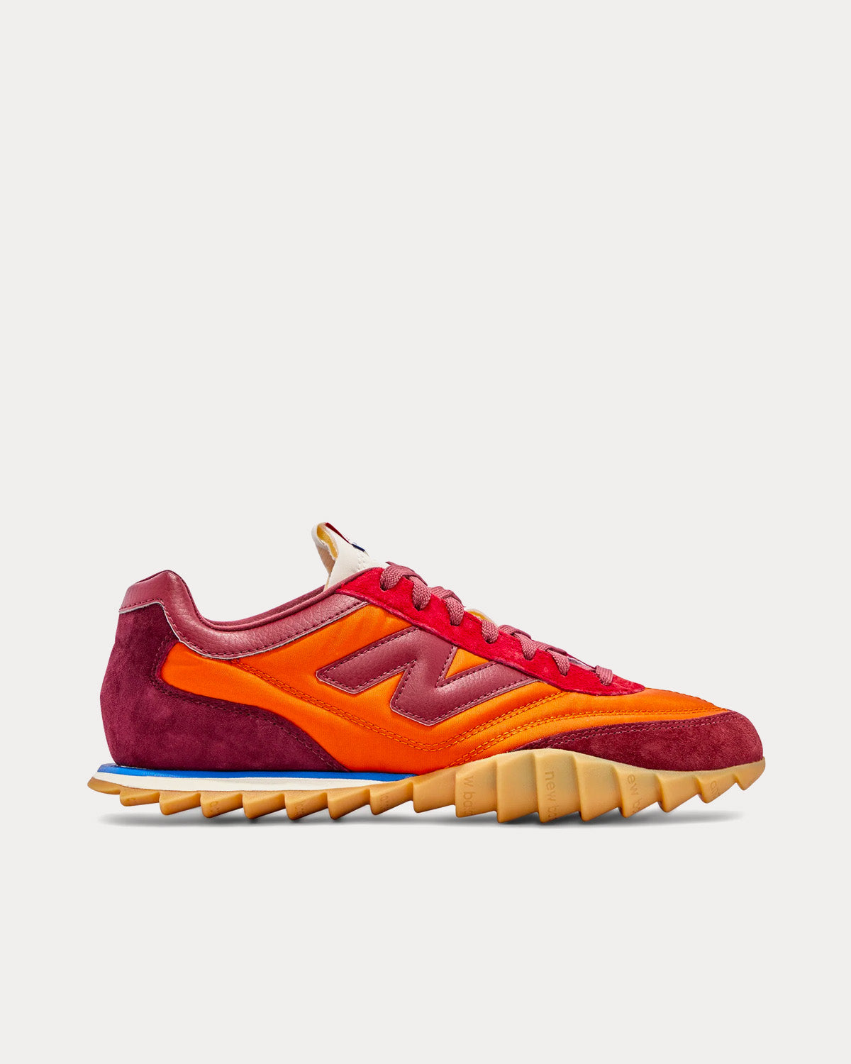 URC30 Orange / Red Low Top Sneakers