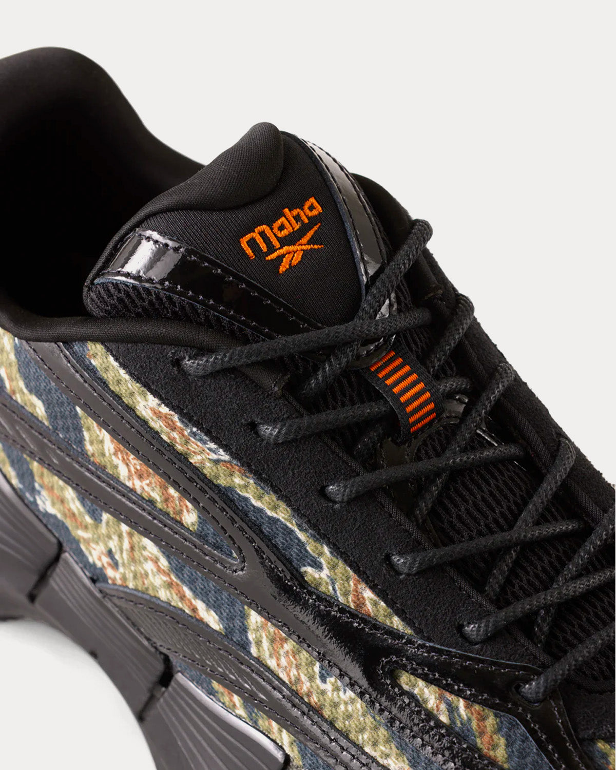 Reebok x Maharishi Kinetica 2.5 'Tiger Zig' Tigerstripe Low Top Sneakers -  Sneak in Peace