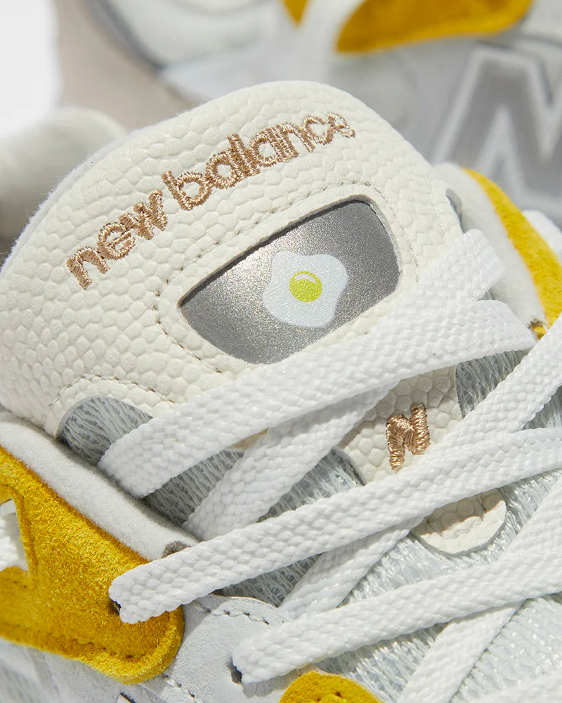 New Balance x Paperboy 992 Fried Egg Low Top Sneakers - 3