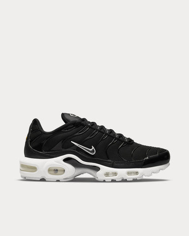 Nike Air Max Plus Black / White Low Top Sneakers