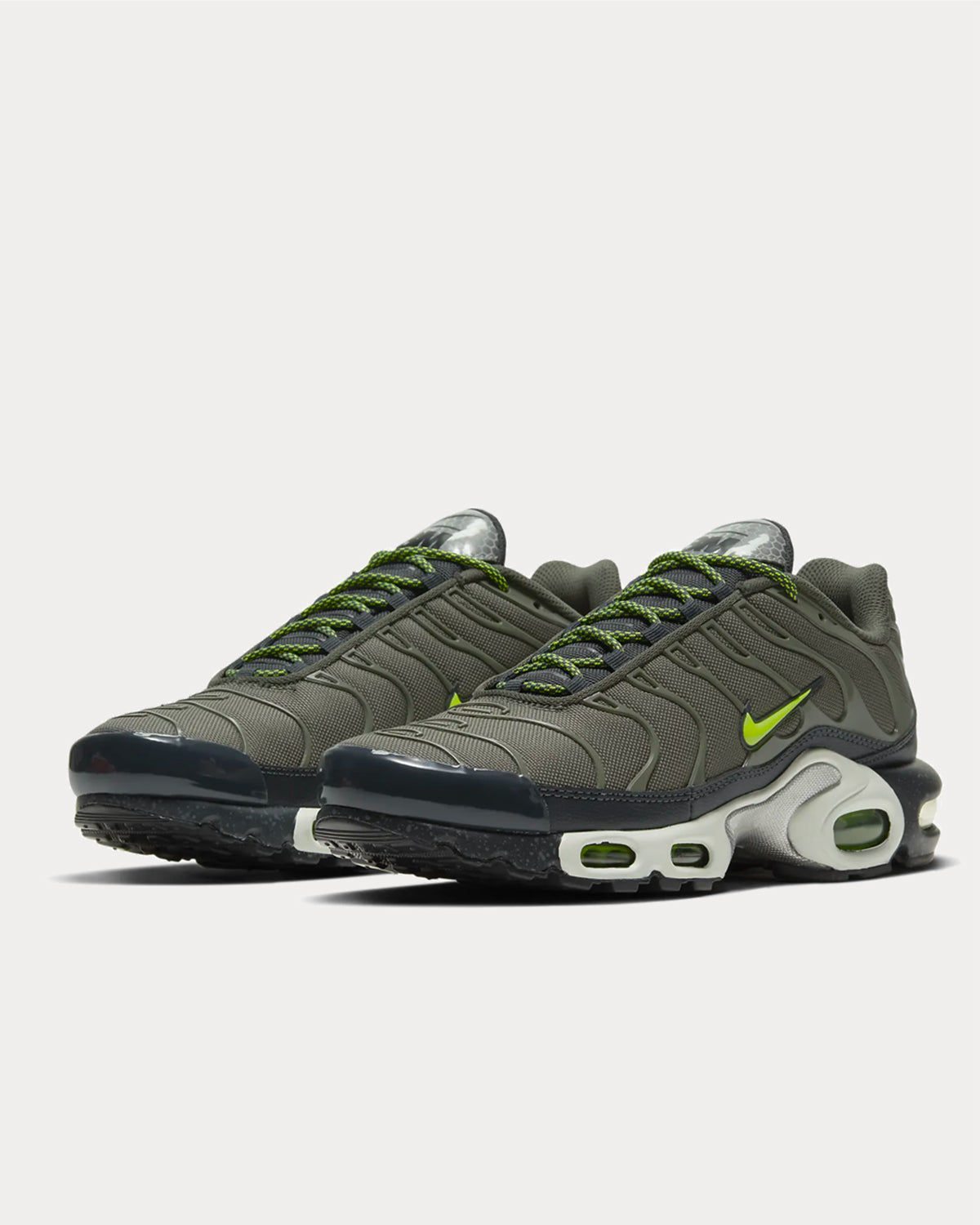 Nike Air Max Plus SE Twighlight Marshl Low Top Sneakers - 2