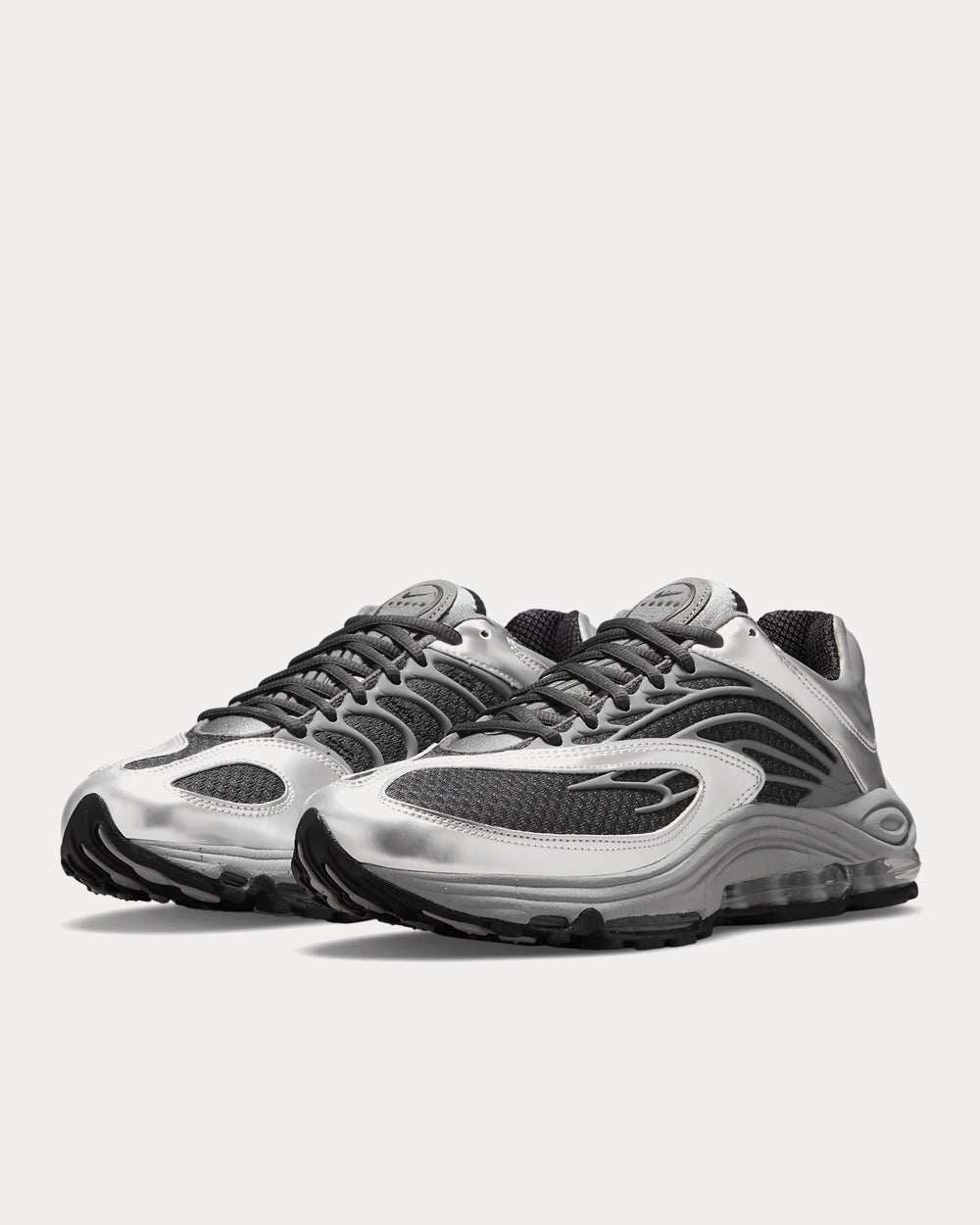 Nike Air Tuned Max Smoke Grey / Light Smoke Grey / Metallic Dark Grey  / Black Low Top Sneakers - 2