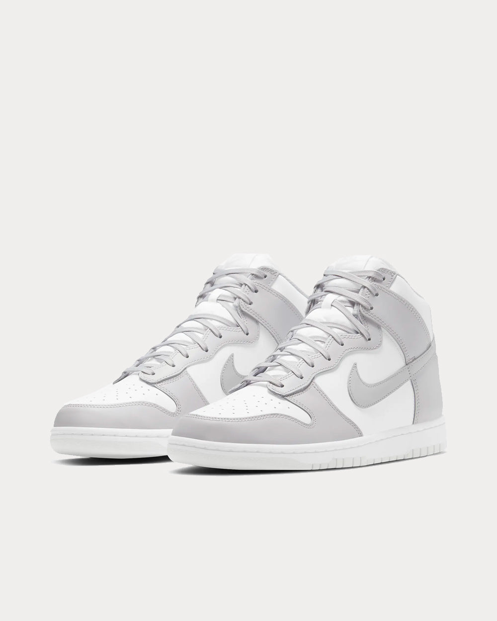 Nike Dunk High Retro White High Top Sneakers - 2