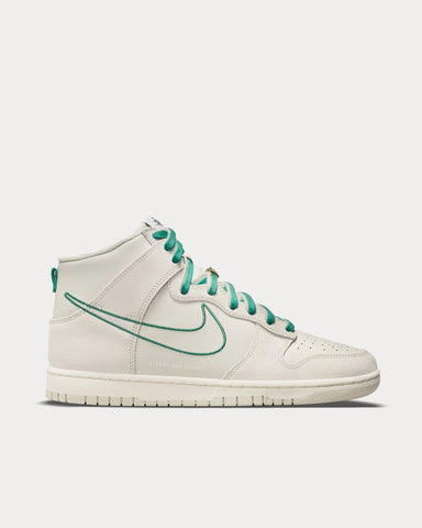 Nike Dunk High SE Light Bone / Light Bone / Sail / Green Noise High Top Sneakers