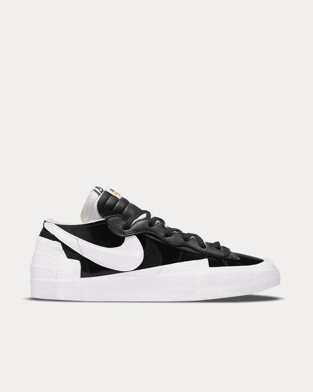 Nike x sacai Blazer Low Black / White Low Top Sneakers - 1