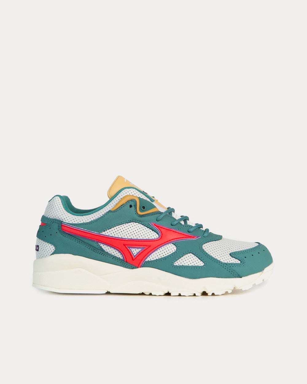 Mizuno x Patta Sky Medal Ivory / Red / Green Low Top Sneakers - 1