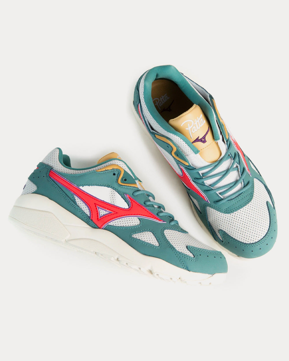 Mizuno x Patta Sky Medal Ivory / Red / Green Low Top Sneakers - 2